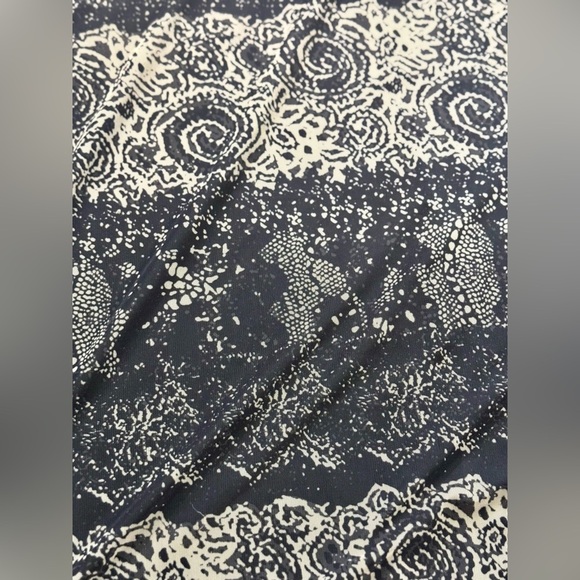 SESE CODE Women's Black and Tan Flutter Sleeve Blouse – Size 3XL FLowy Lined - Picture 5 of 11